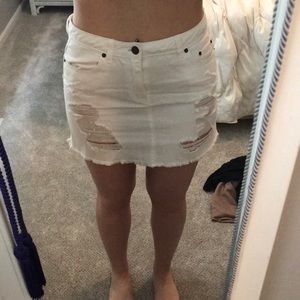 Forever 21 ripped white jean skirt